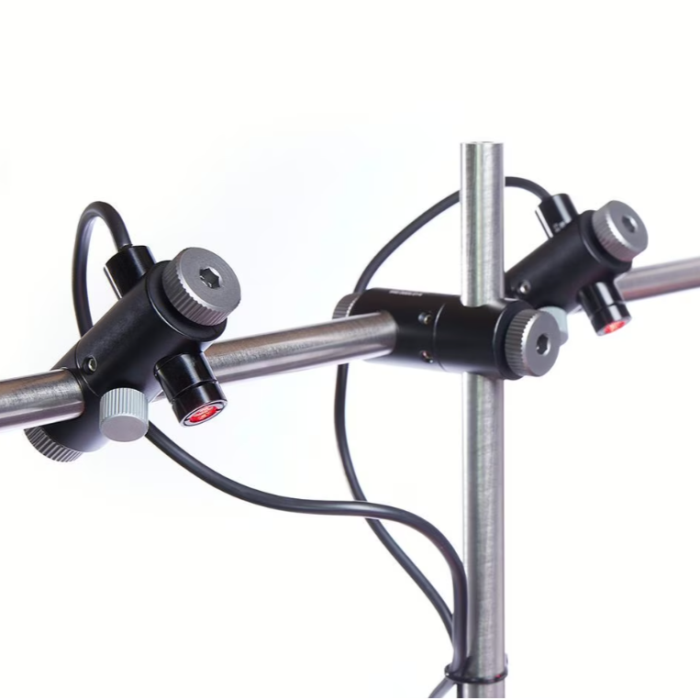 Double laser mounted close-up